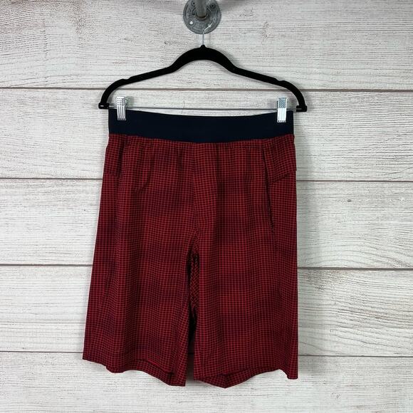 Lululemon Men's Core Red Grid Shorts Size Medium - Picture 1 of 8